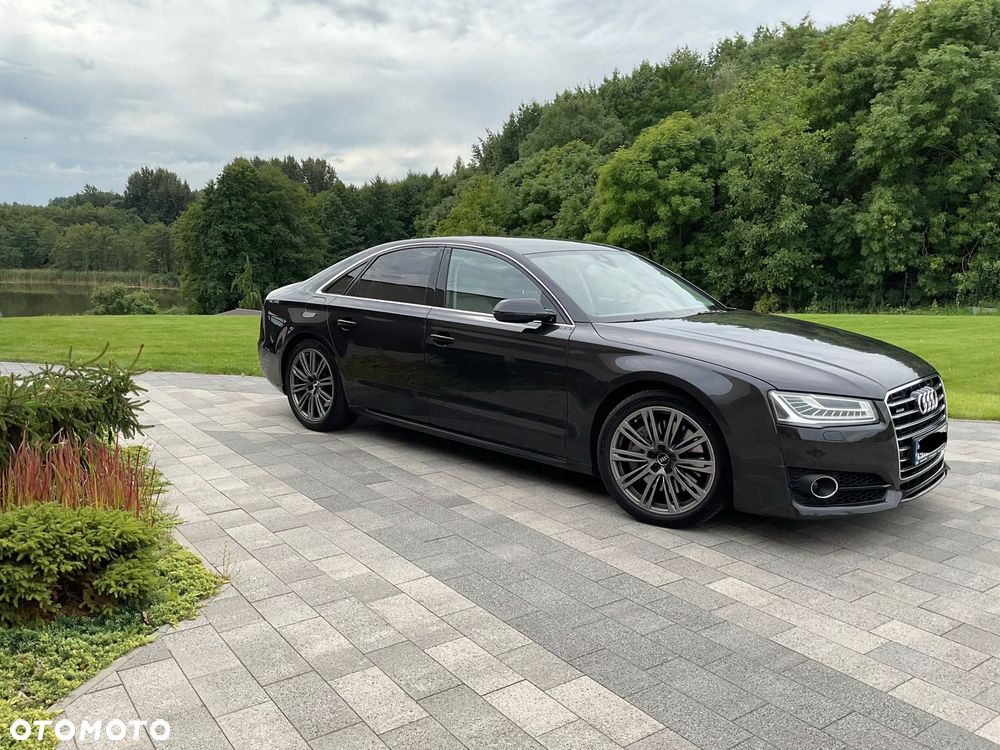 Audi A8 - 2