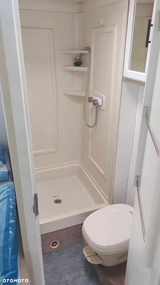 Inny Winnebago WCF25RC - 16