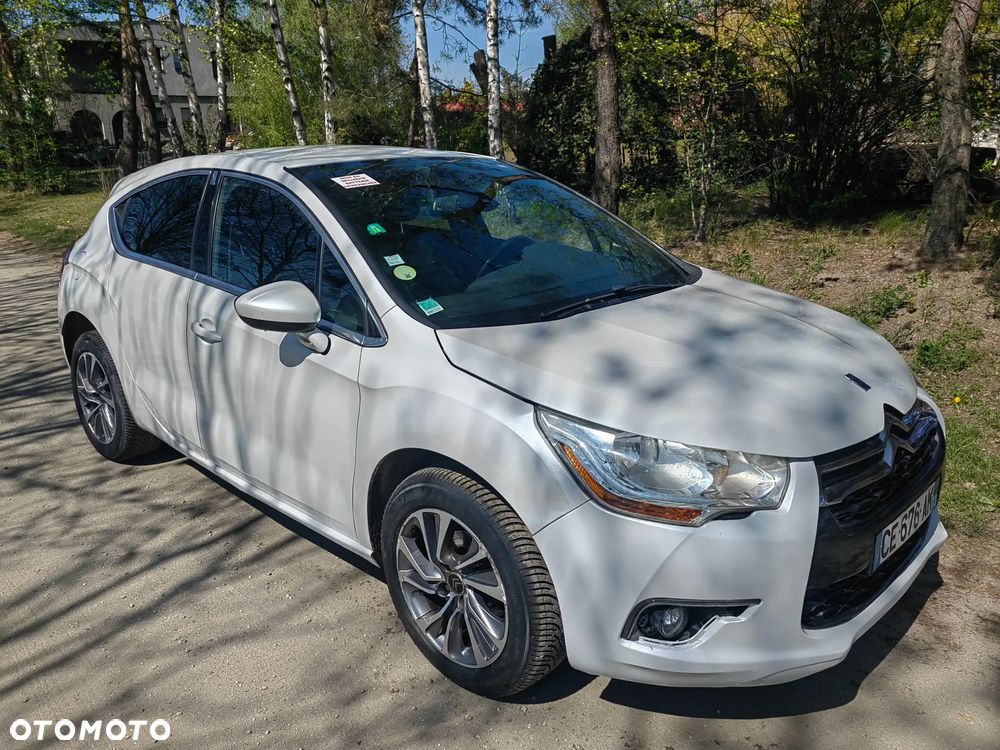 Citroën DS4 BlueHDi 120 Urban Show - 1