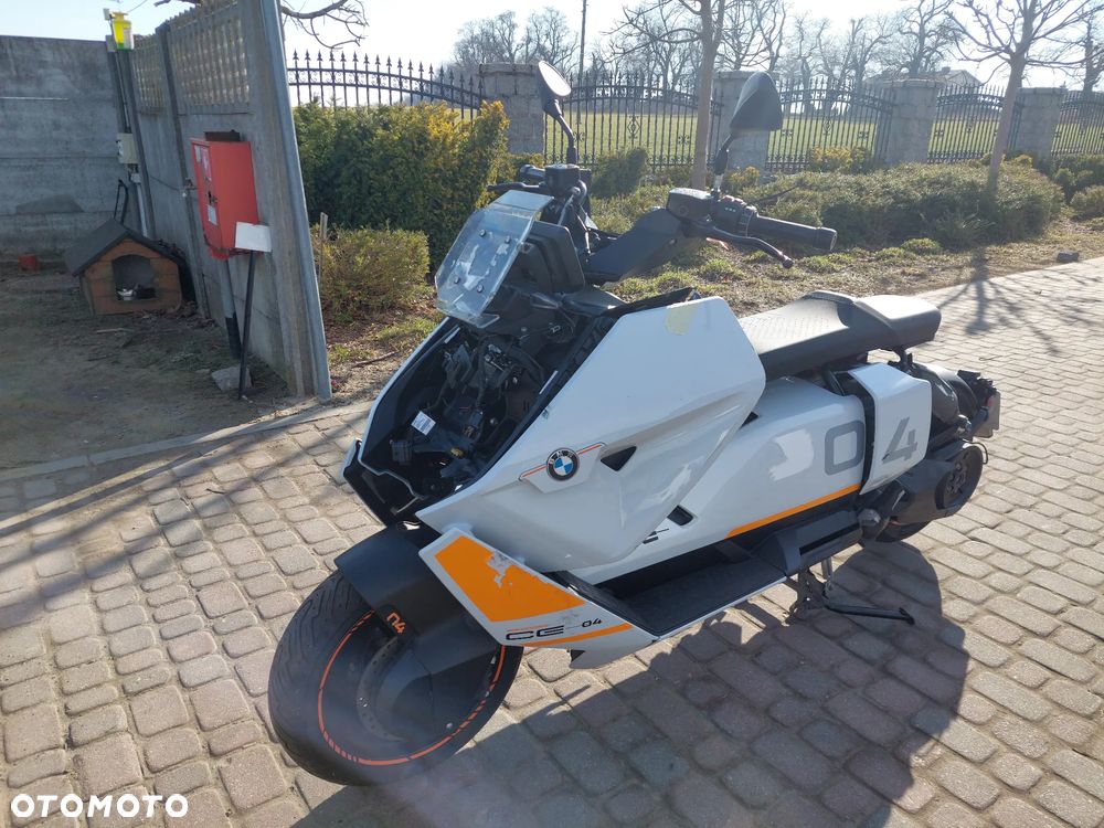 BMW CE 04 - 2