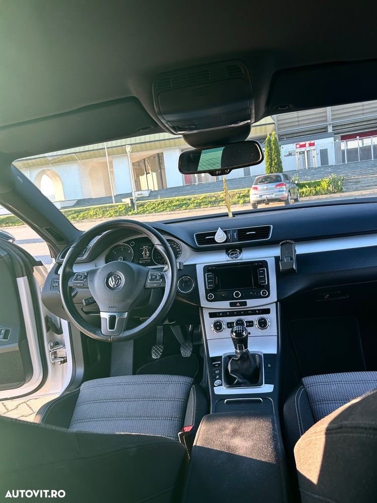 Volkswagen Passat CC 2.0 TDI BMT - 37