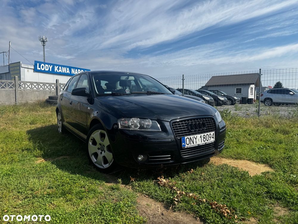 Audi A3 Sportback 1.6 Ambiente - 2