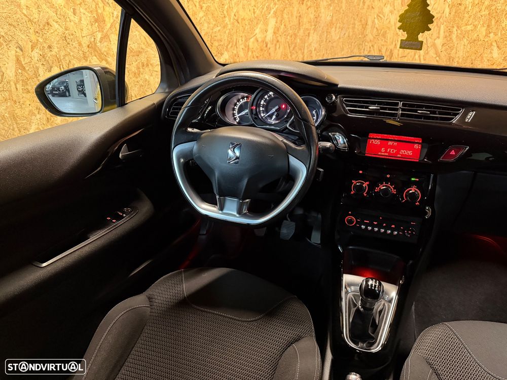 Citroën DS3 1.2 VTi So Chic - 15