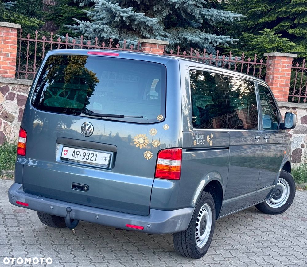 Volkswagen Multivan - 10
