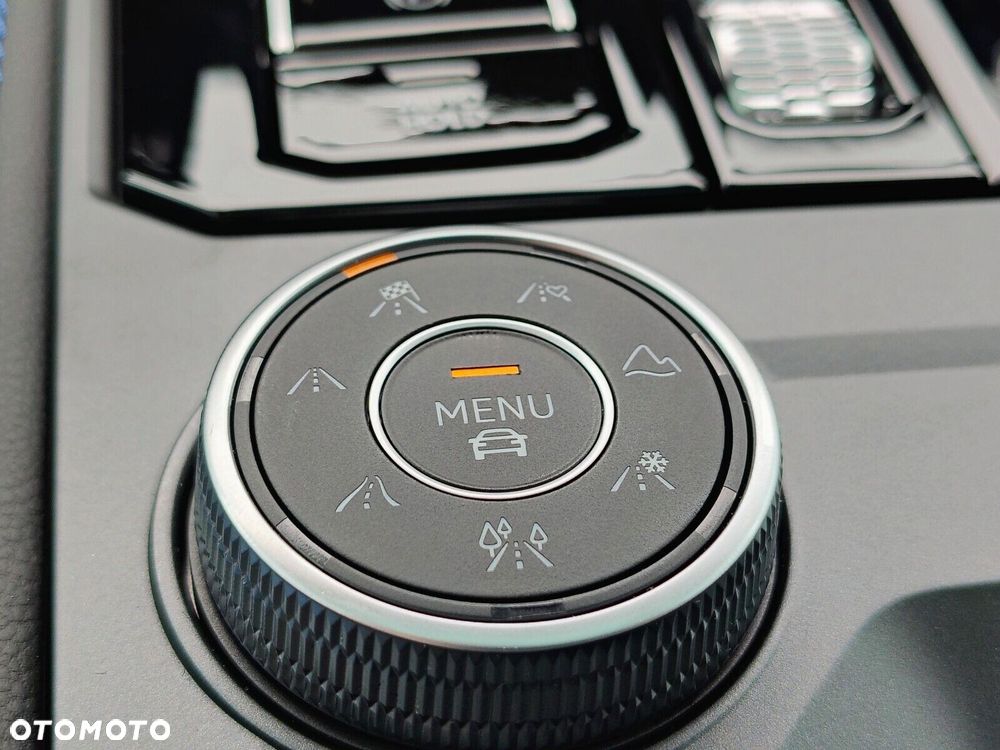 Volkswagen Touareg - 28