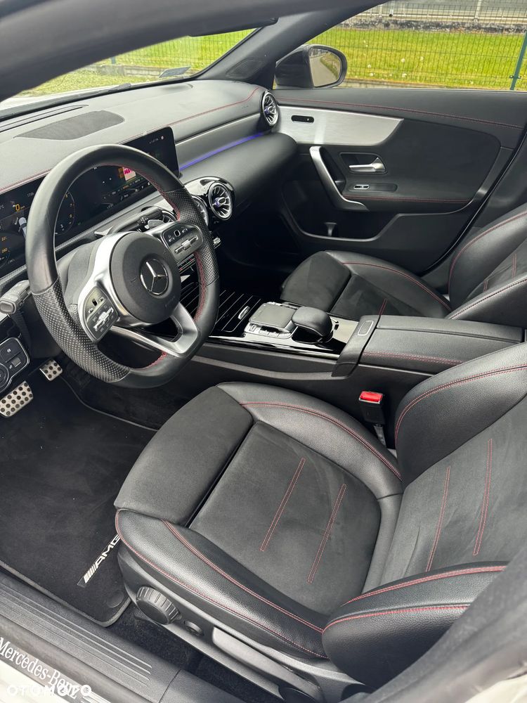 Mercedes-Benz CLA 200 AMG Line 7G-DCT - 8
