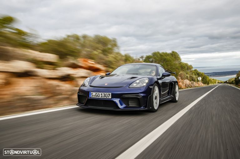 Porsche 718 Cayman GT4 RS