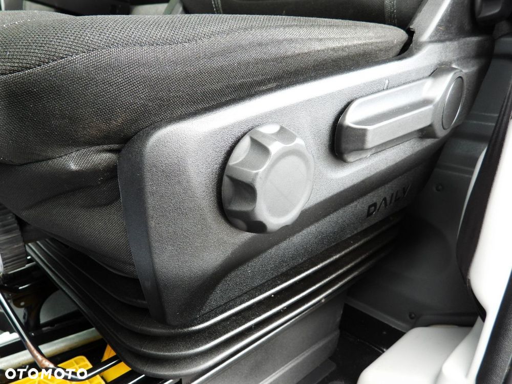 Iveco DAILY 35S18 PLANDEKA 10 PALET WEBASTO TEMPOMAT NAWIGACJA LEDY AUTOMAT HI-MATIC KLIMATYZACJA  180KM - 26