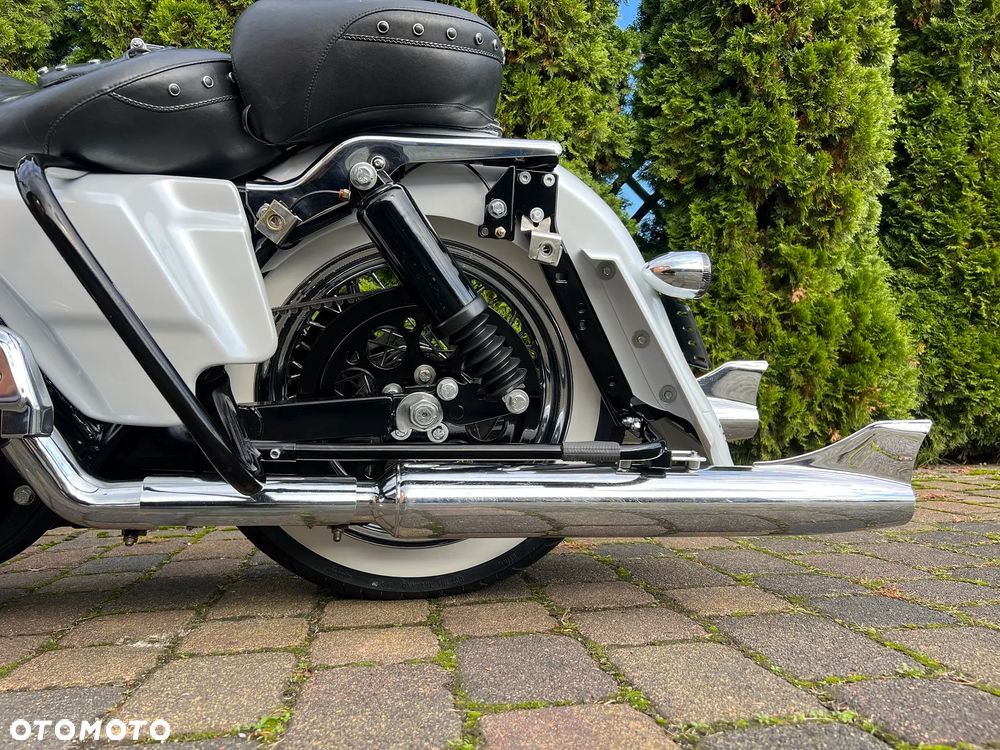 Harley-Davidson Touring Road King - 21