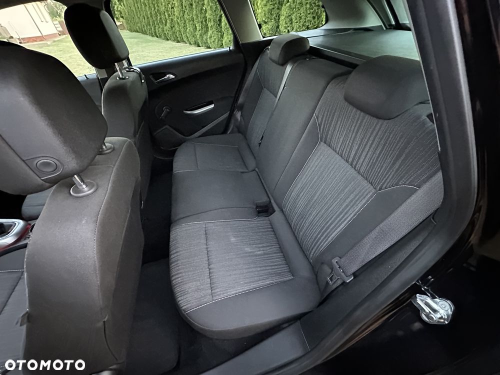 Opel Astra - 16