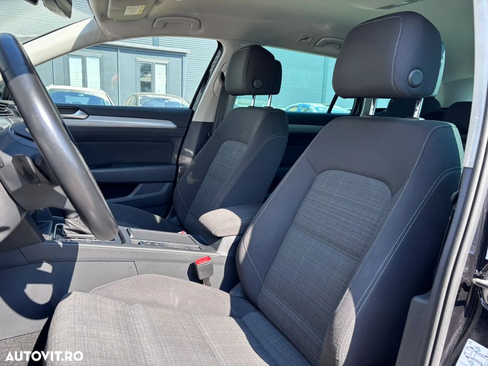 Volkswagen Passat 2.0 TDI SCR DSG Business - 22