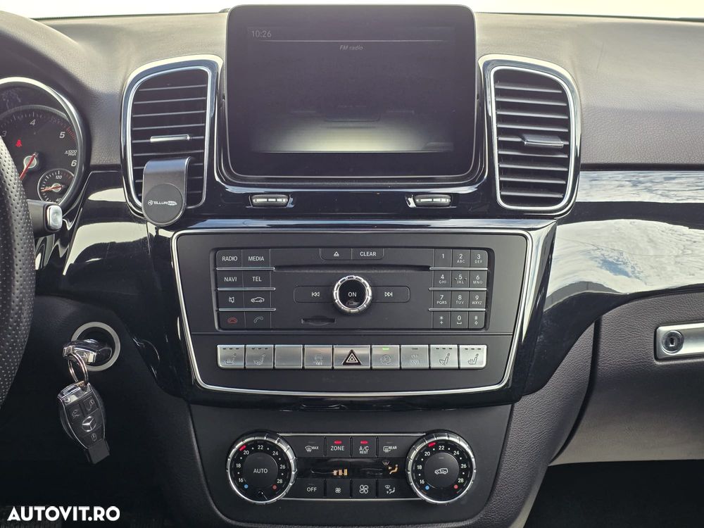 Mercedes-Benz GLE - 12