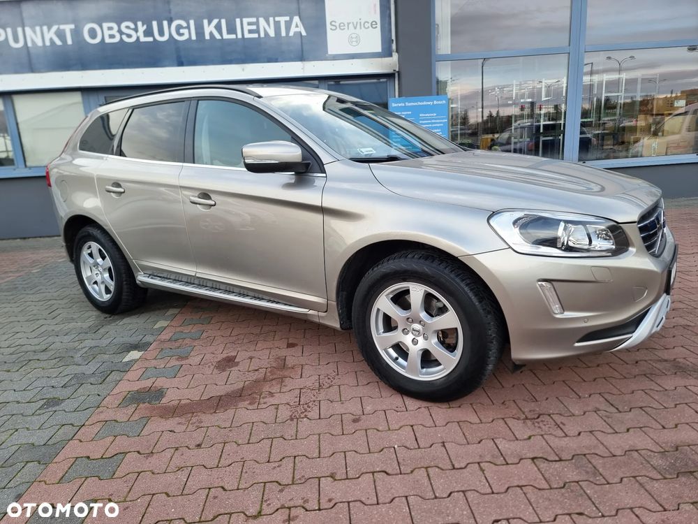 Volvo XC 60 D5 AWD Geartronic Momentum - 3