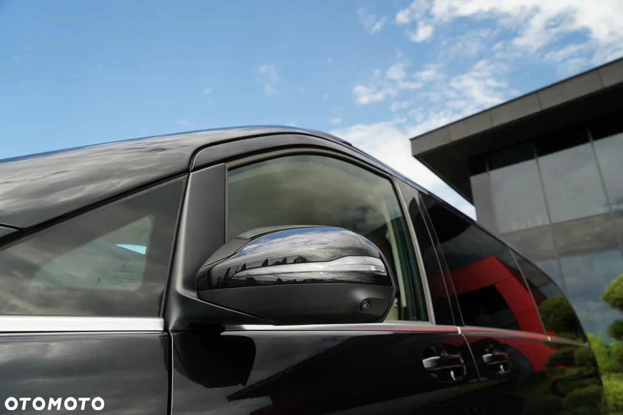 Mercedes-Benz Klasa V - 15