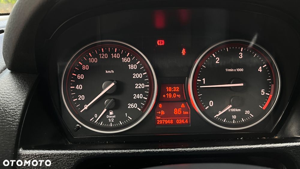 BMW X1 xDrive18d - 16