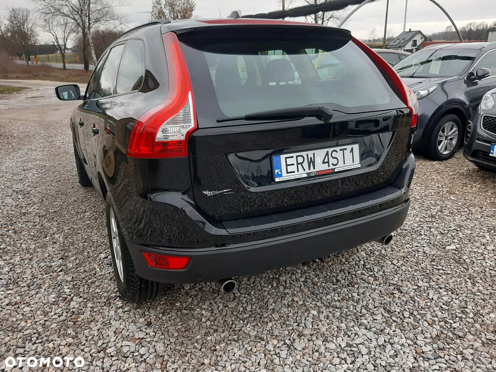 Volvo XC 60 D5 AWD Momentum - 10