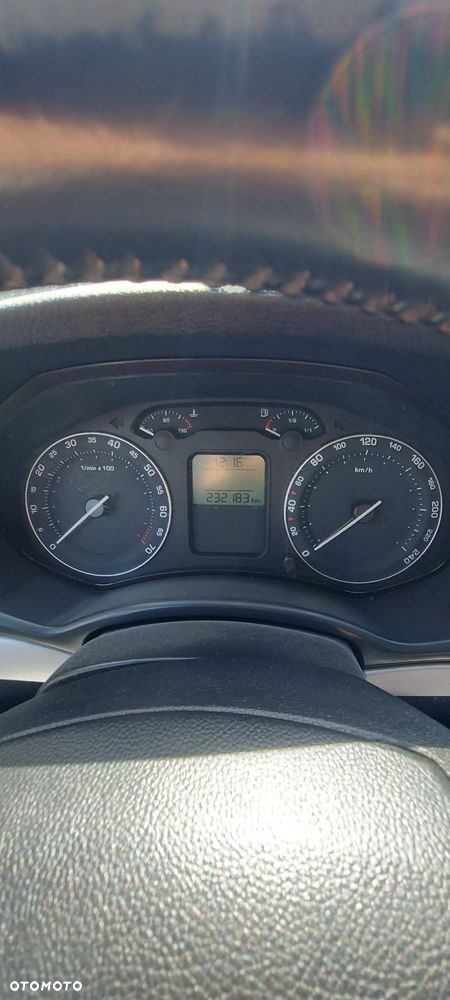 Skoda Octavia 1.6 Classic EU5 - 12