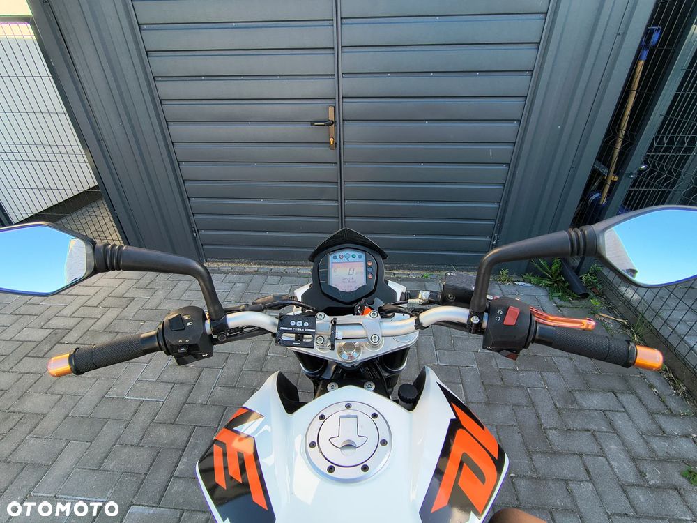 KTM Duke 125 - 13