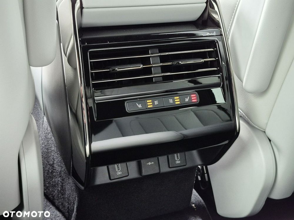Land Rover Range Rover Sport - 28