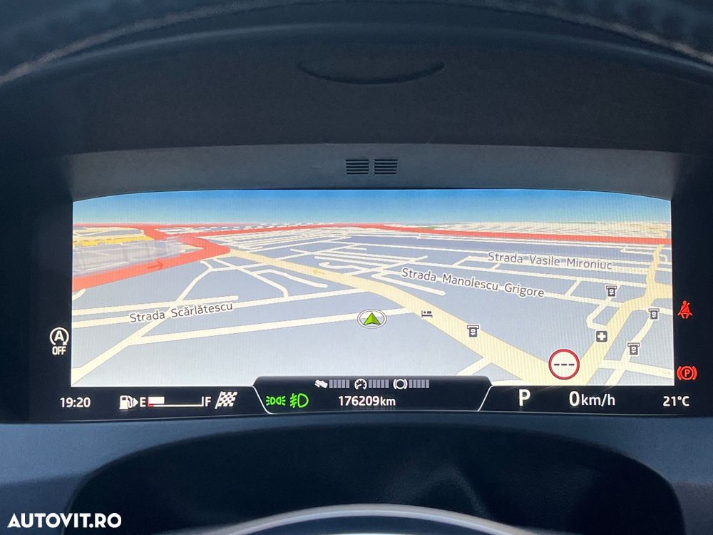 Jaguar F-Pace 30d AWD R-Sport - 25