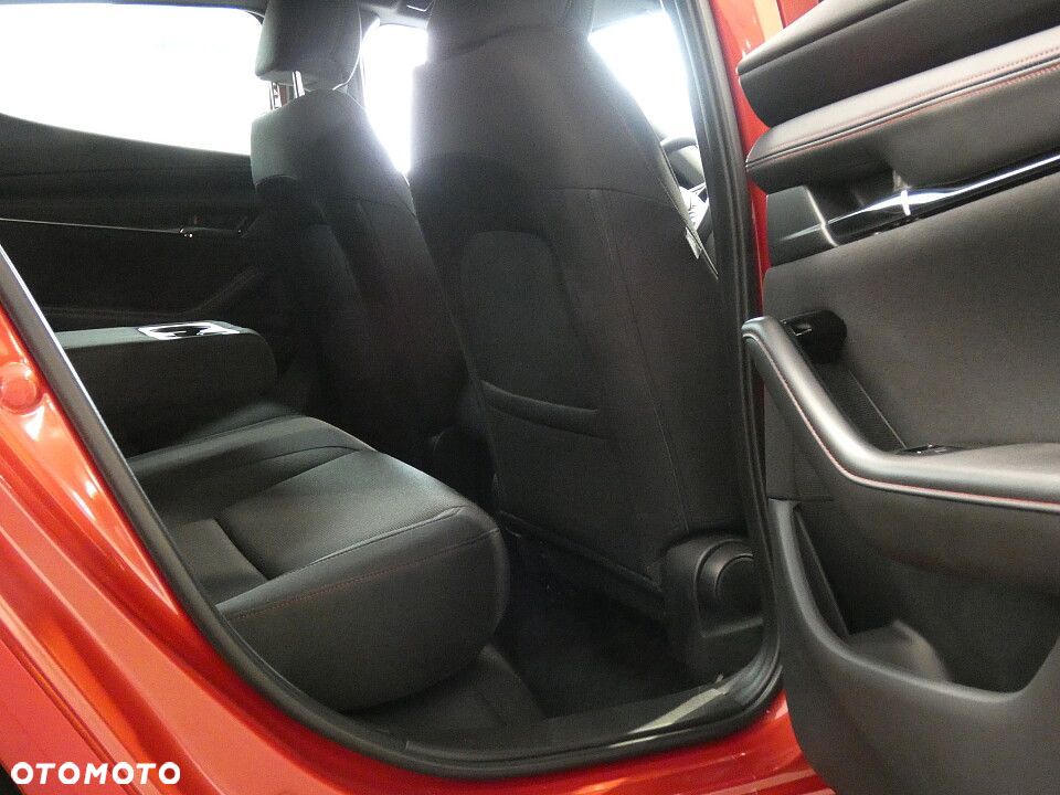 Mazda 3 2.0 mHEV Homura - 11