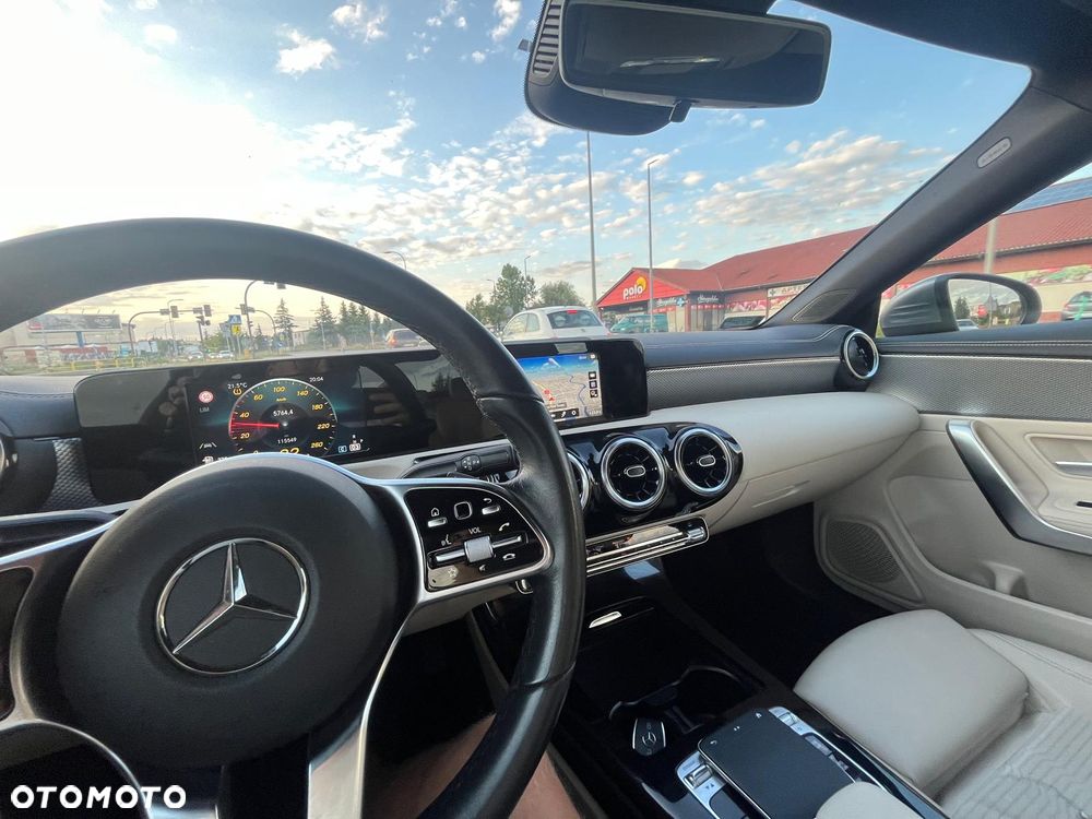 Mercedes-Benz CLA 200 Edition 1 7G-DCT - 5