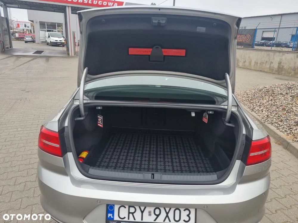 Volkswagen Passat 1.8 TSI BMT Comfortline DSG - 15