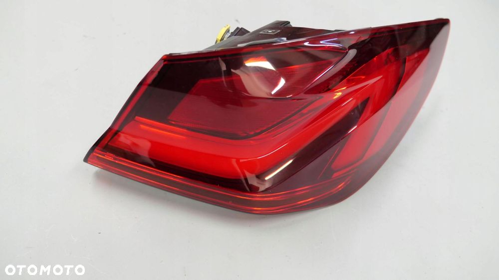 bmw f40 lampa prawy tył prawa tylna w błotnik 7450644 - 3