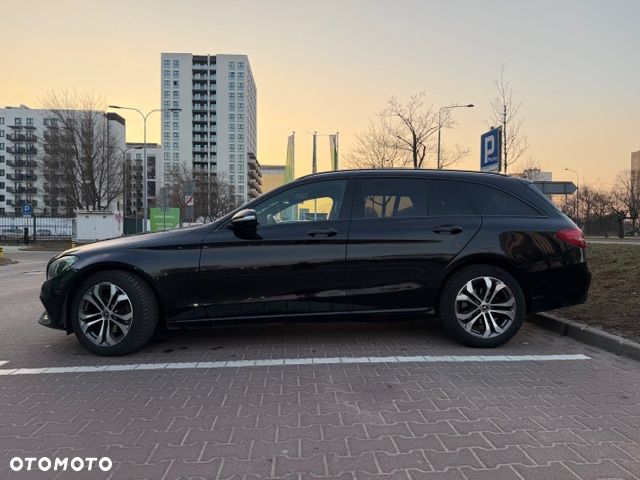 Mercedes-Benz Klasa C 220 (BlueTEC) d 7G-TRONIC Avantgarde - 4