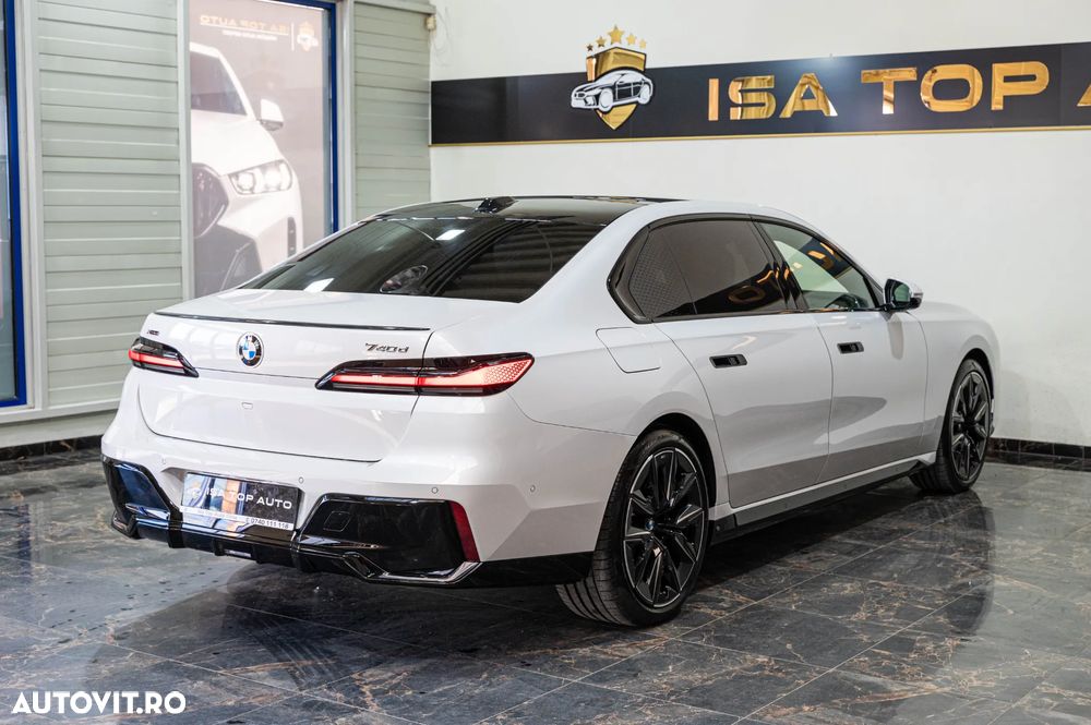 BMW Seria 7 - 36