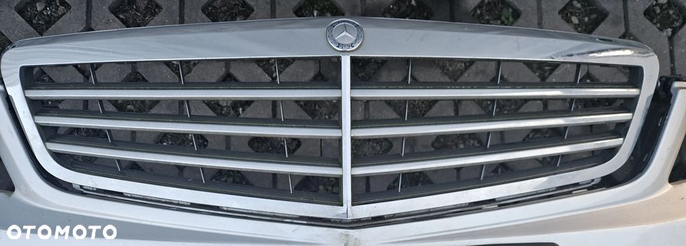 Mercedes C w204 grill atrapa A2048801483 - 2