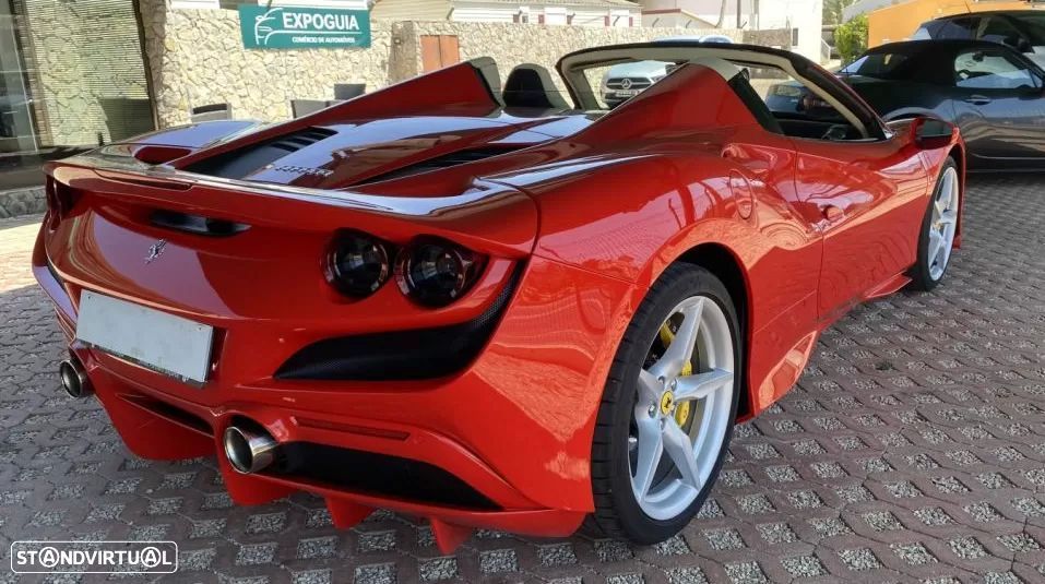 Ferrari F8 Tributo Standard - 11