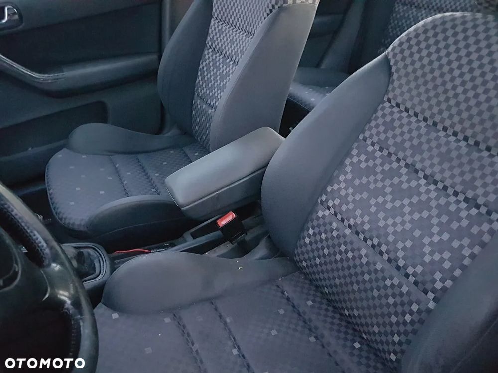 Audi A3 Sportback 1.9 TDI Ambiente - 3