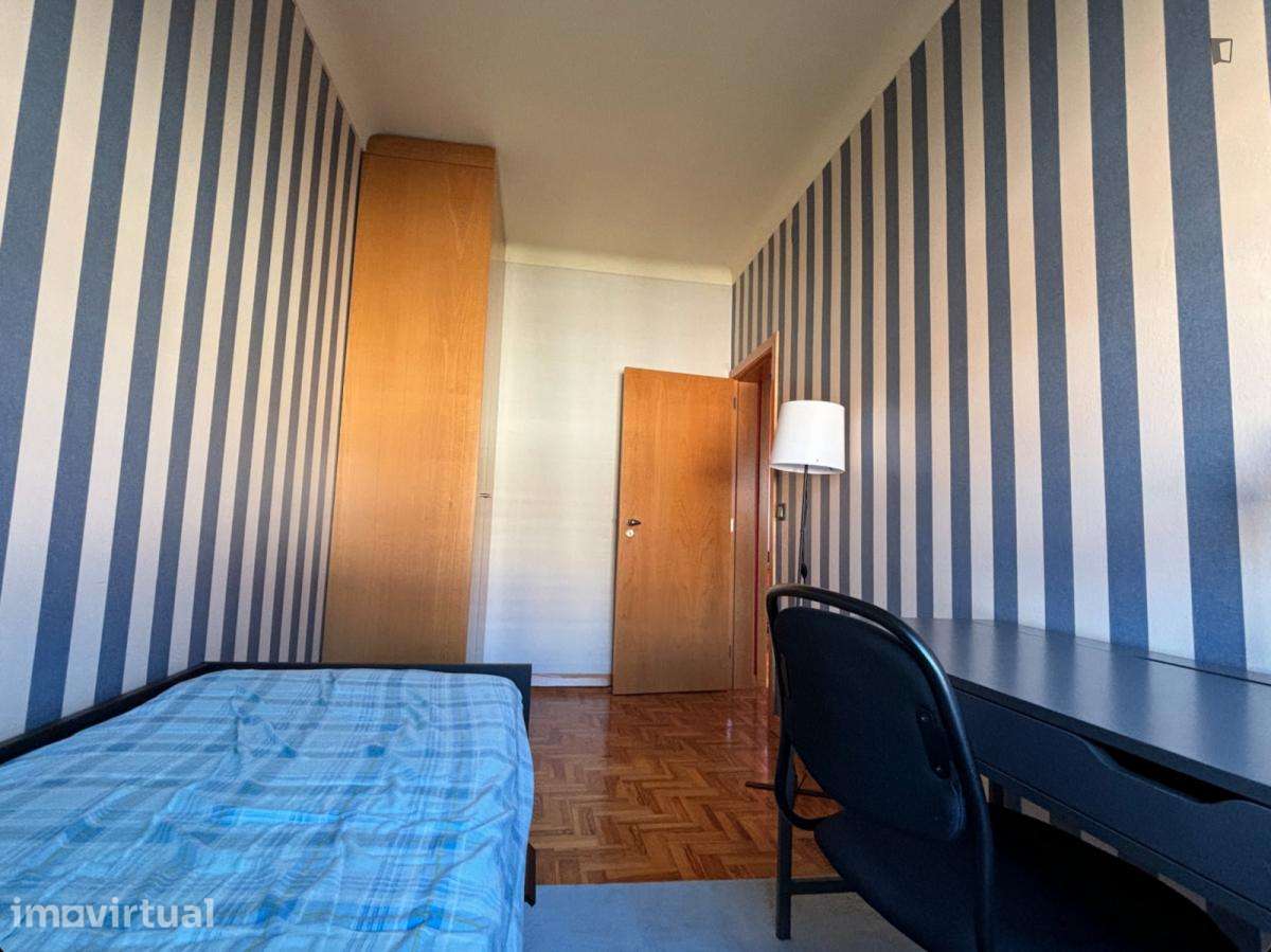 Quarto - localizado em Alvalade Lisbon - Grande imagem: 3/15