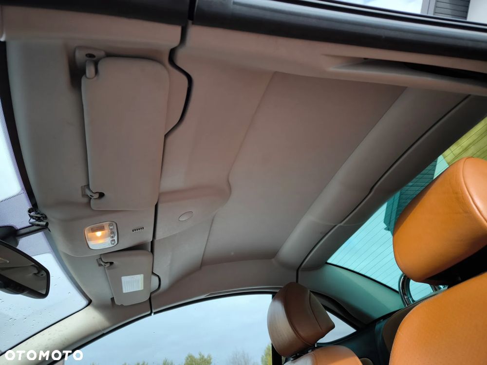Peugeot 207 CC 120 VTi Roland Garros - 24
