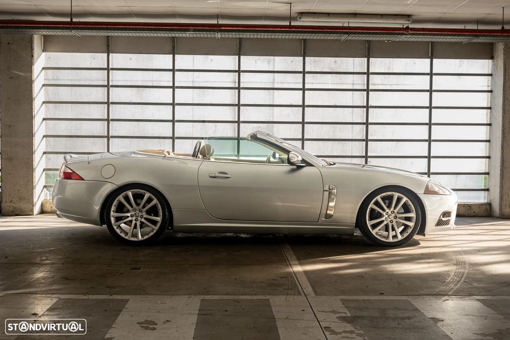 Jaguar XK XKR - 19