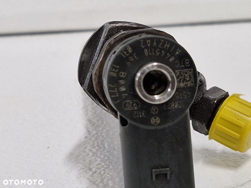 AUDI A4 B8 CADDY 2.0 TDI WTRYSKIWACZ WTRYSK PALIWA 0445110369 03L130277J - 5