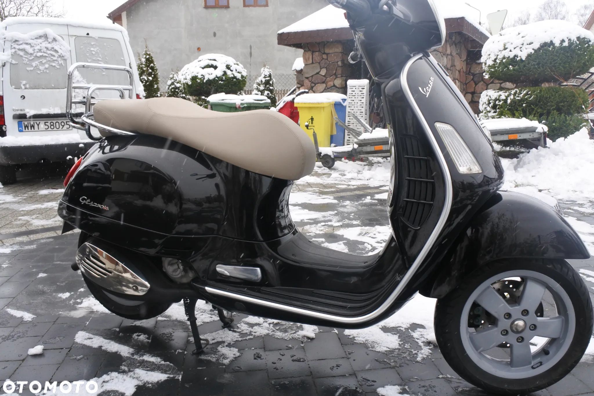 Vespa GTS - 1