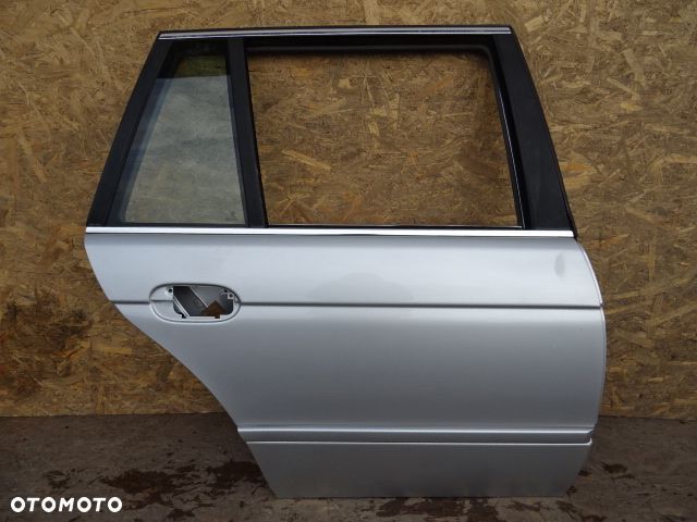DRZWI PRAWY TYŁ PRAWE TYLNE BMW E39 LIFT KOMBI 00-04 LAK:TITANSILBER METALLIC 354/7 NR836 - 1