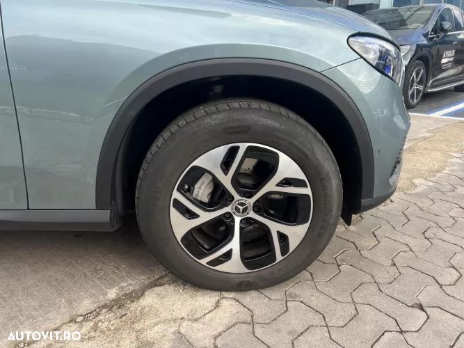 Mercedes-Benz GLC 300 e 4Matic 9G-TRONIC Avantgarde Advanced - 15