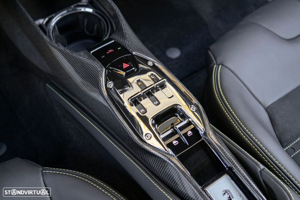 Ferrari SF90 Stradale - 39
