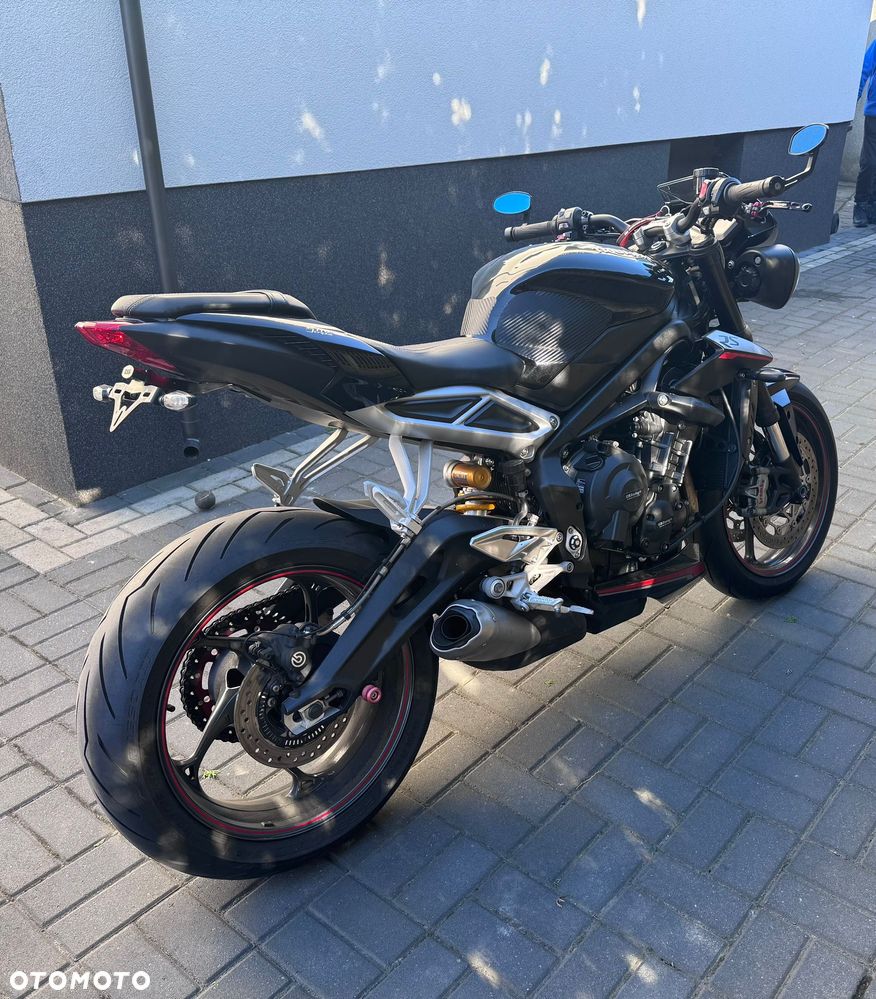 Triumph Street Triple - 15