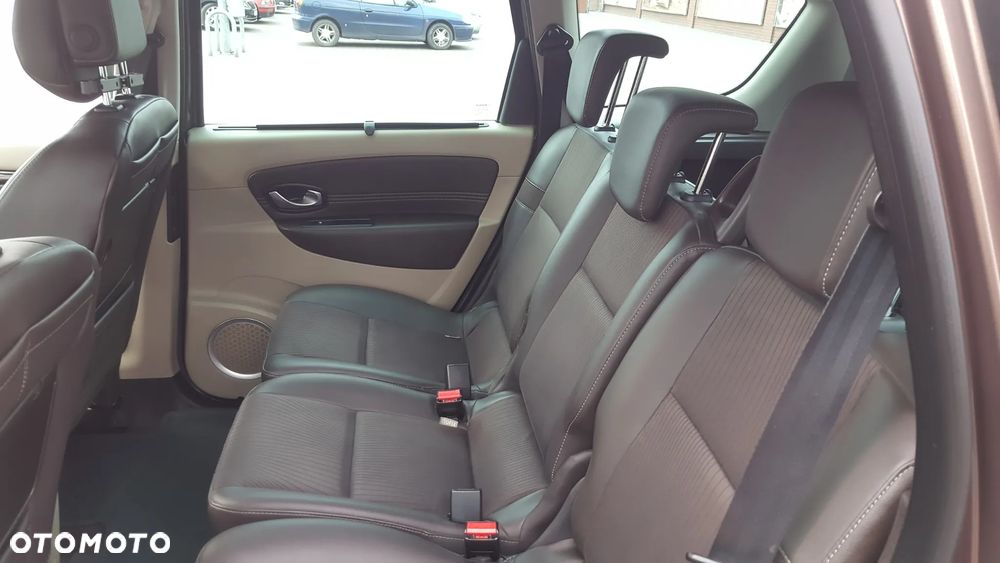 Renault Scenic 1.4 16V TCE Privilege - 24