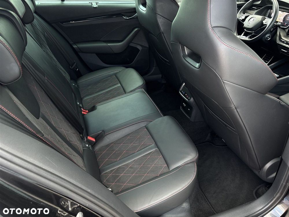 Skoda Octavia 2.0 TDI 4x4 RS DSG - 9