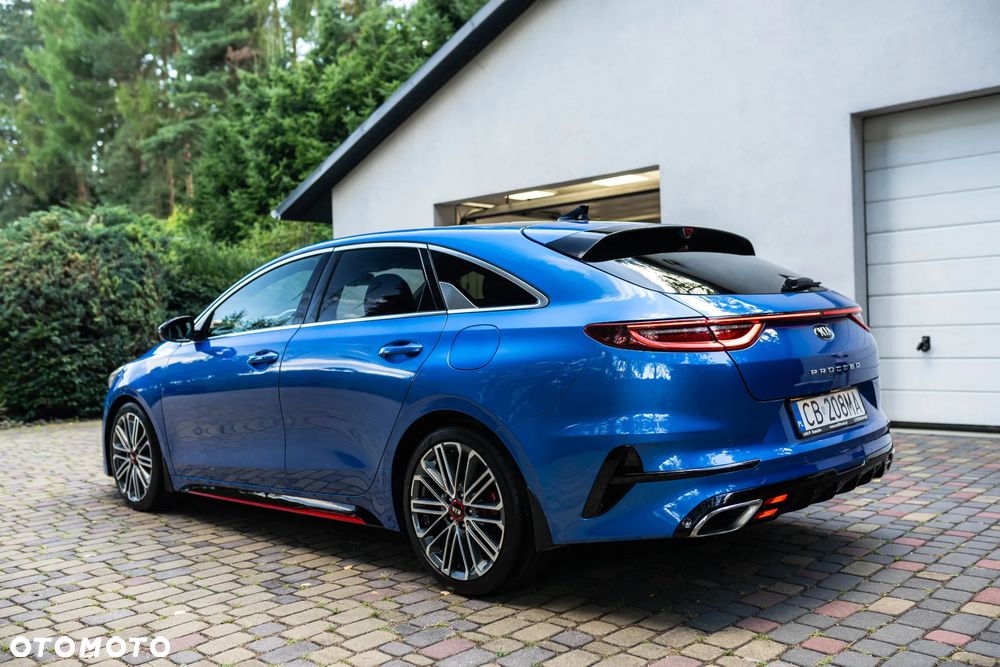 Kia ProCeed 1.6 T-GDI GT DCT - 3