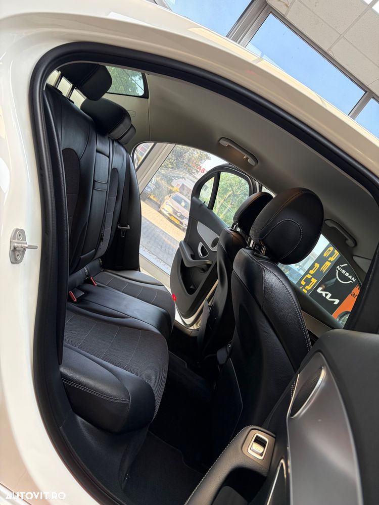 Mercedes-Benz C 220 (BlueTEC) d 7G-TRONIC Avantgarde - 13