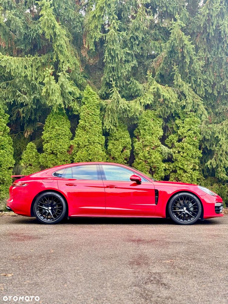 Porsche Panamera 4S - 5