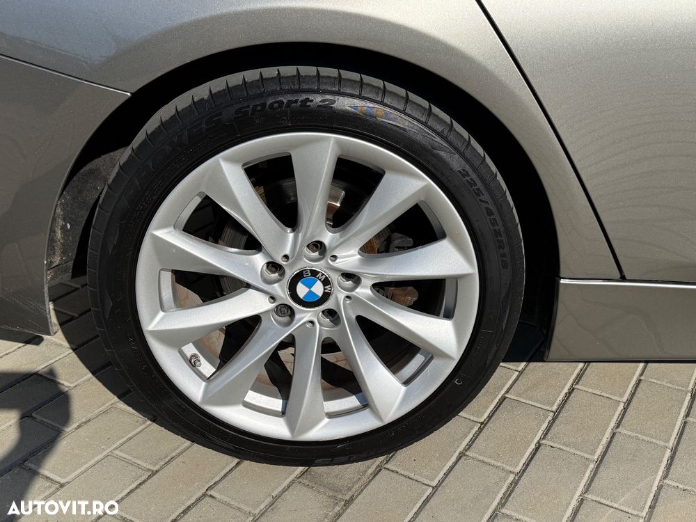 BMW Seria 3 320d Aut. Sport Line - 21