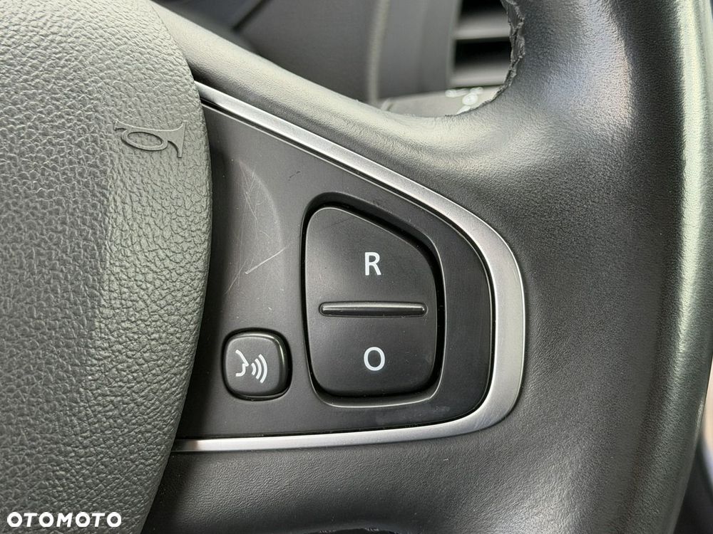 Renault Captur - 24