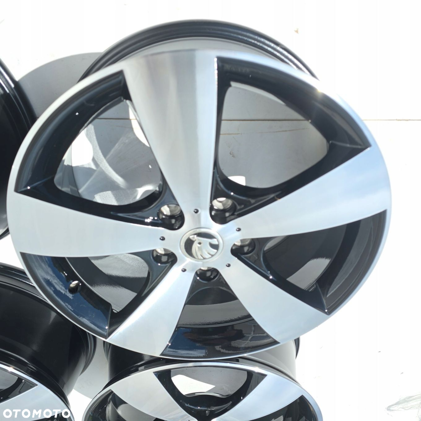 SKODA OCTAVIA II III 5x112 17 7J 17 ET54 4X - 6